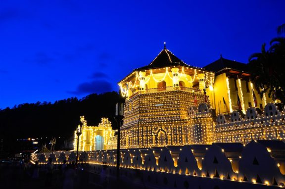 Maligawa | ArTravele | Agence de voyages de luxe au Sri Lanka | Forfaits touristiques sur mesure